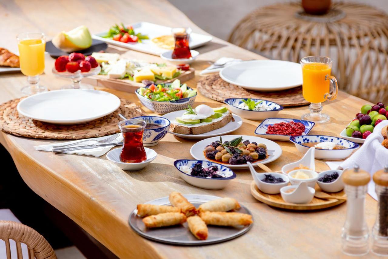 Alachi Hotel Alacatı Bagian luar foto